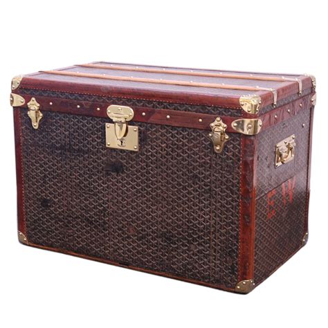 malle goyard trunk